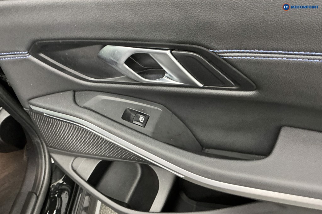 Used BMW 3 Series 2024 for sale - 76682016: Photo 32