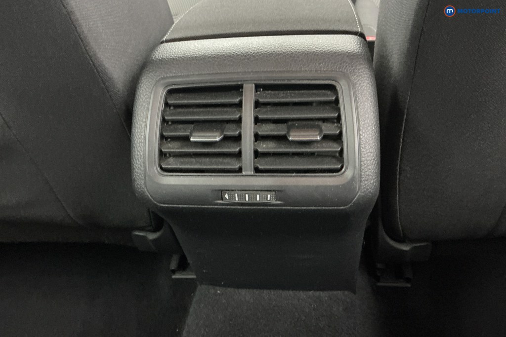 Used Volkswagen Golf 2018 for sale - 77989212: Photo 23