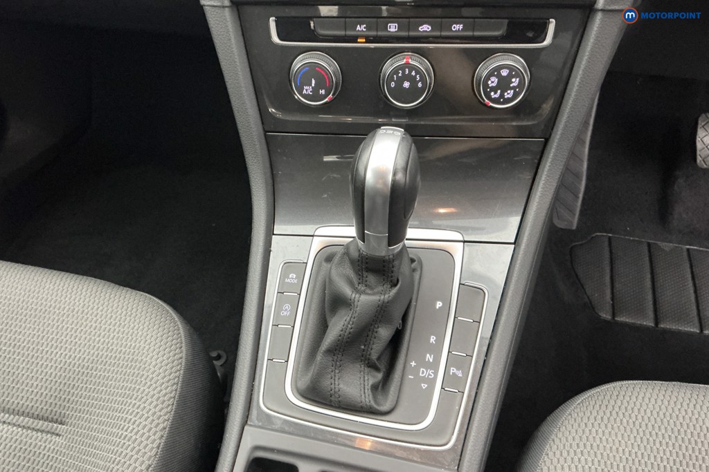 Used Volkswagen Golf 2018 for sale - 77989212: Photo 30