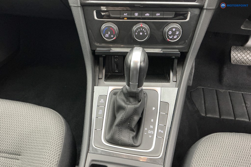 Used Volkswagen Golf 2018 for sale - 77989212: Photo 31