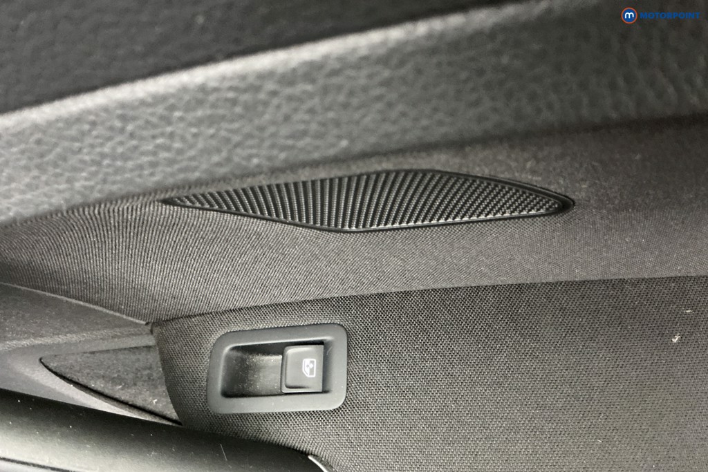 Used Volkswagen Golf 2018 for sale - 77989212: Photo 41