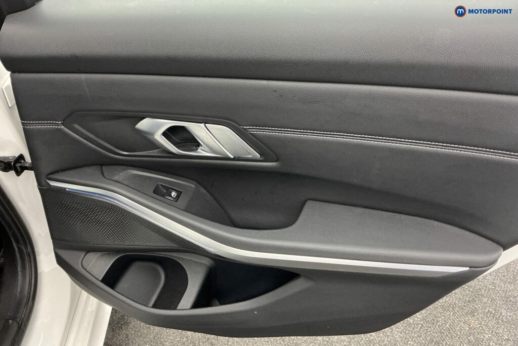 Used BMW 3 Series 2021 for sale - 76767234: Photo 31