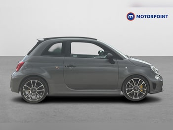 Used Abarth 695 2023 for sale - 79572366: Photo
