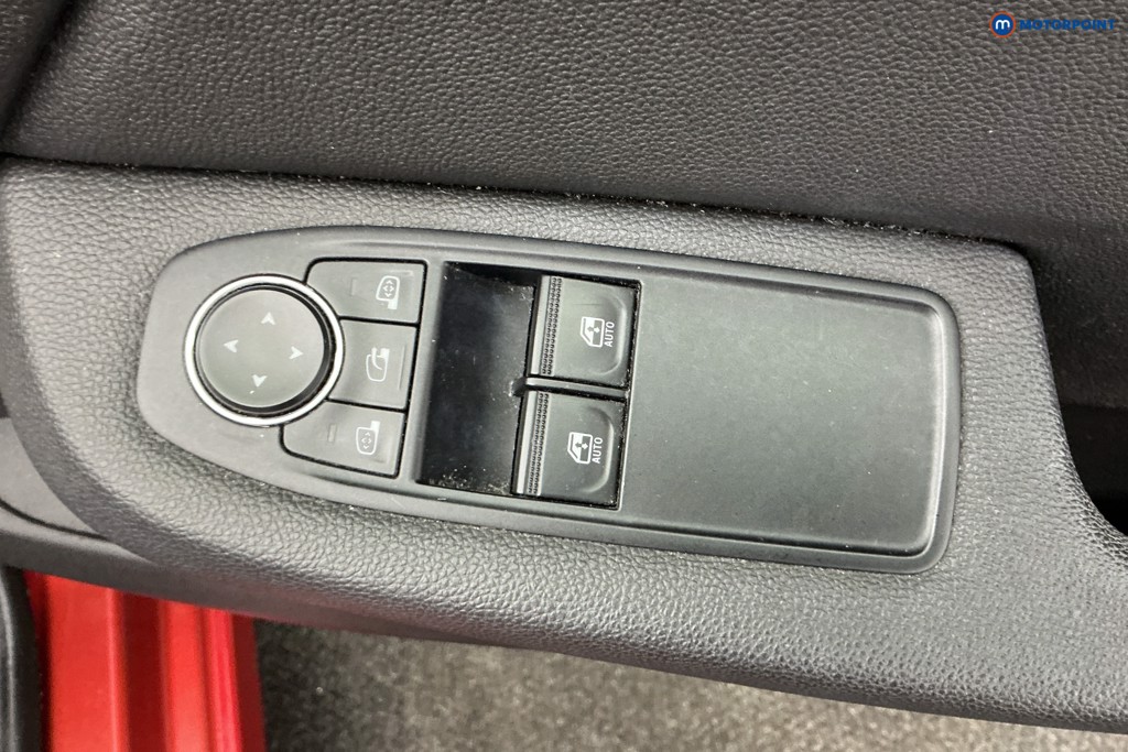 Used Renault Clio 2020 for sale - 77966012: Photo 33