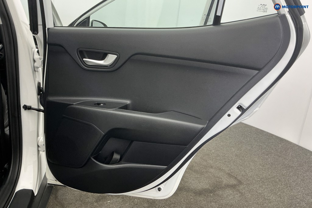 Used Kia Stonic 2023 for sale - 78109794: Photo 34