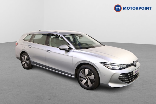 Used Volkswagen Passat 2025 for sale - 76317012: Photo 1