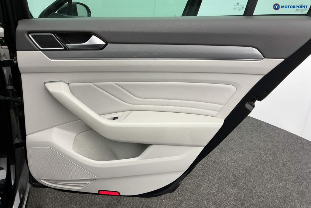 Used Volkswagen Passat 2020 for sale - 77071715: Photo 36