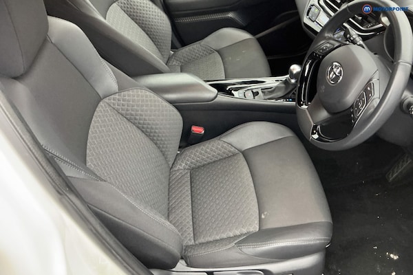 Used Toyota C-HR 2023 for sale - 76279123: Photo 13