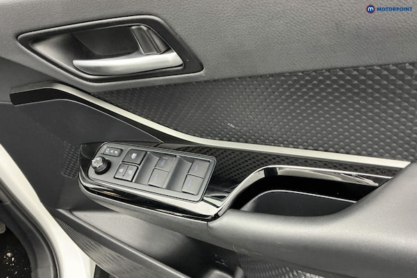 Used Toyota C-HR 2023 for sale - 76279123: Photo 29
