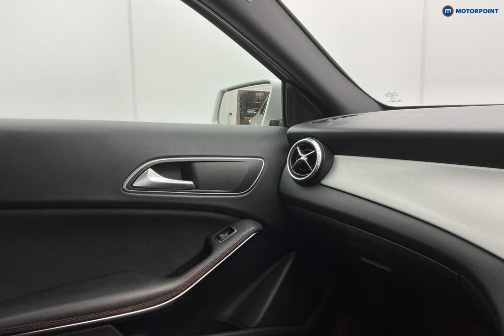 Used Mercedes-Benz GLA 2015 for sale - 77187221: Photo 34