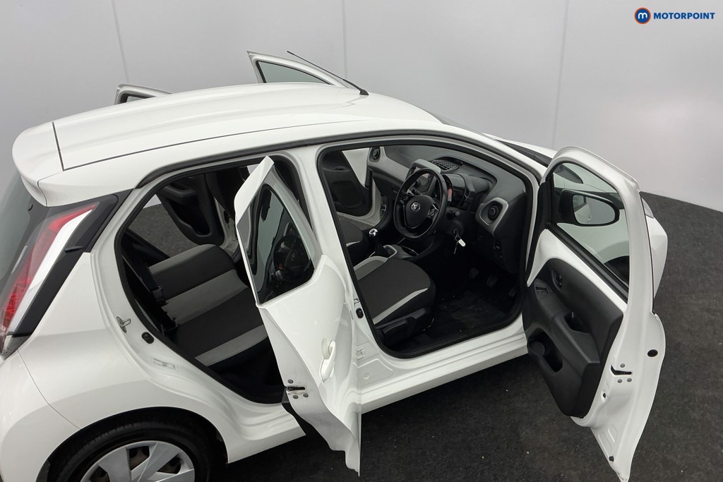 Used Toyota AYGO 2016 for sale - 77211149: Photo 14