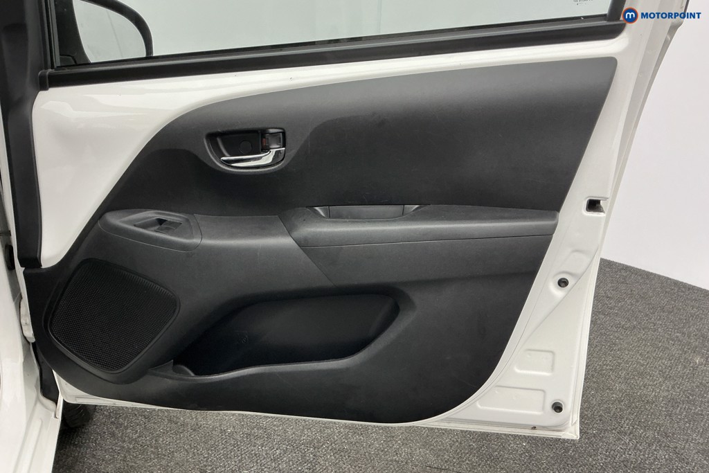 Used Toyota AYGO 2016 for sale - 77211149: Photo 33