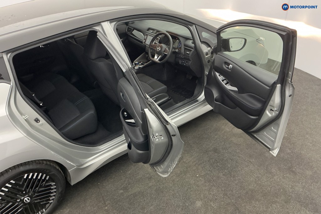 Used Nissan Leaf 2023 for sale - 77962687: Photo 13