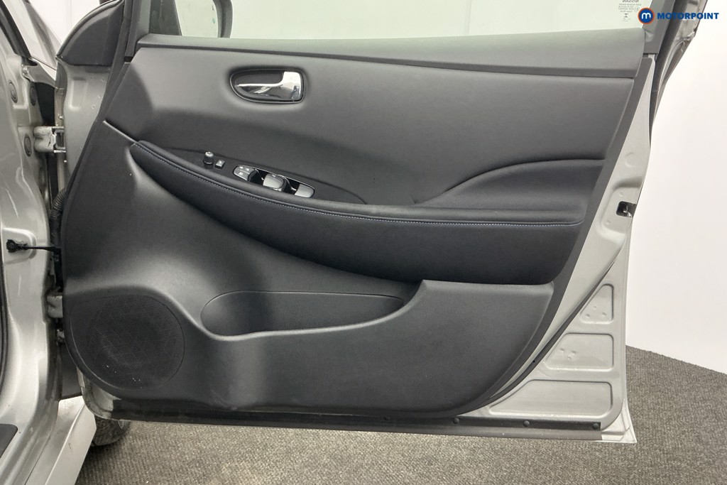 Used Nissan Leaf 2023 for sale - 77962687: Photo 32