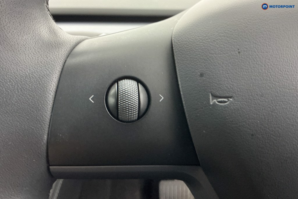 Used Tesla Model Y 2024 for sale - 77974212: Photo 30