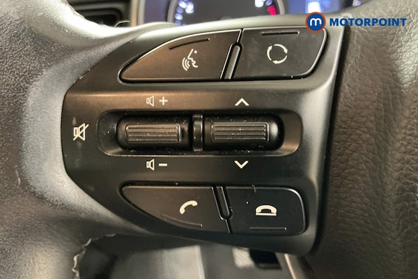Used Kia Stonic 2019 for sale - 76117943: Photo 25