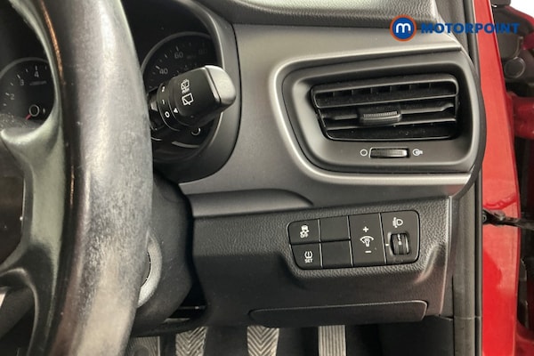 Used Kia Stonic 2019 for sale - 76117943: Photo 27