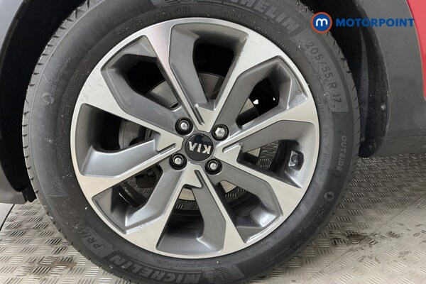 Used Kia Stonic 2019 for sale - 76117943: Photo 39
