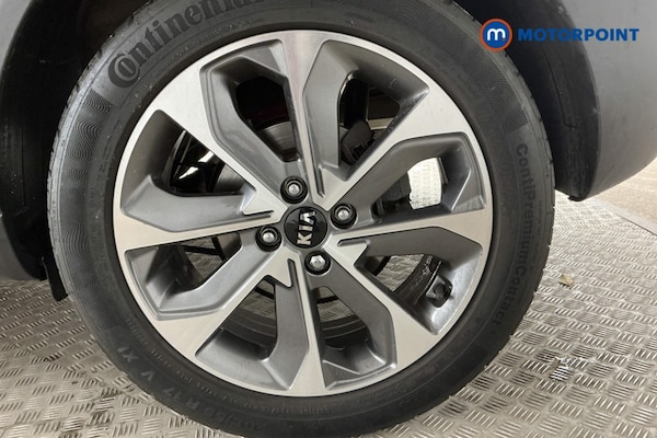 Used Kia Stonic 2019 for sale - 76117943: Photo 40
