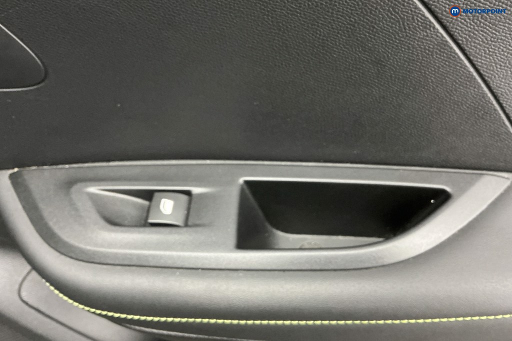 Used Peugeot 2008 2023 for sale - 77069463: Photo 34