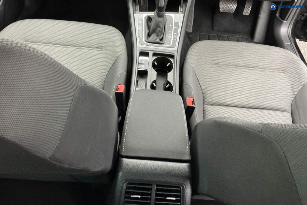 Used Volkswagen Golf 2020 for sale - 77514580: Photo 20