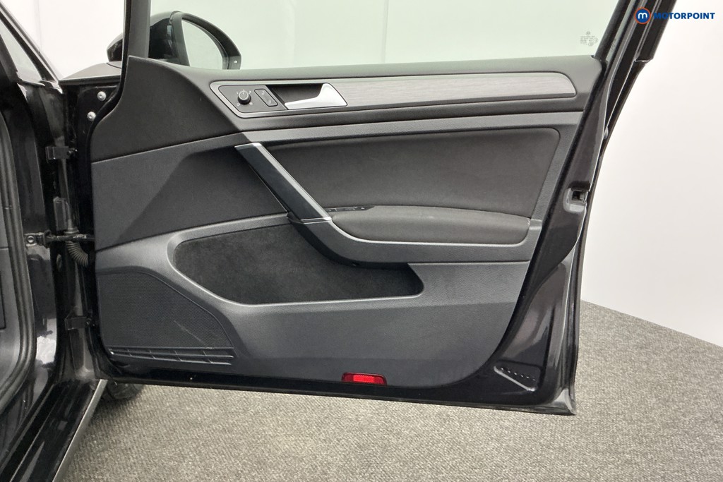 Used Volkswagen Golf 2020 for sale - 77514580: Photo 35