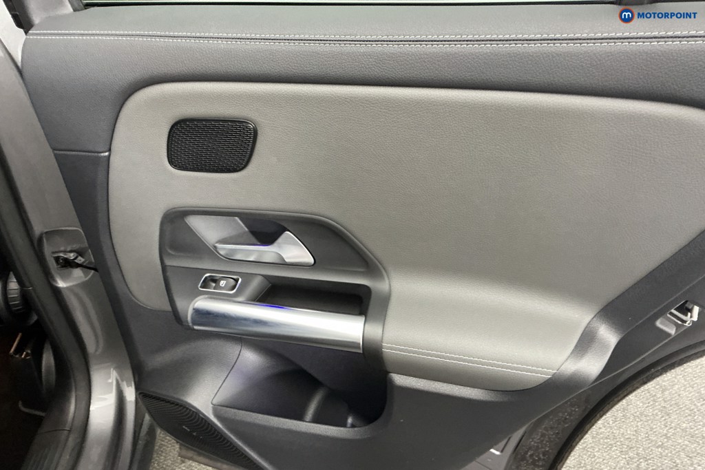 Used Mercedes-Benz GLA 2021 for sale - 76697116: Photo 31