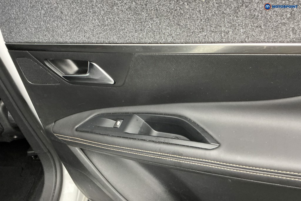 Used Peugeot 5008 2019 for sale - 76394669: Photo 32