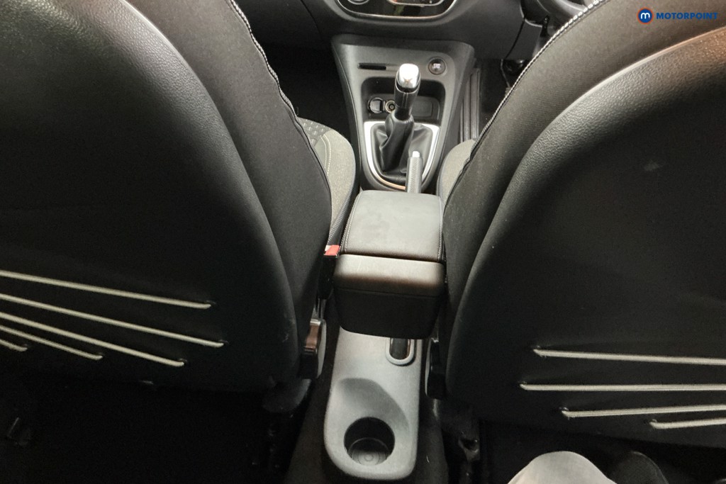 Used Renault Captur 2017 for sale - 76933782: Photo 19