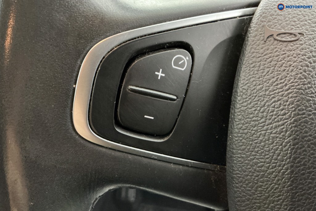 Used Renault Captur 2017 for sale - 76933782: Photo 27