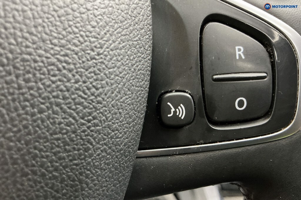 Used Renault Captur 2017 for sale - 76933782: Photo 28