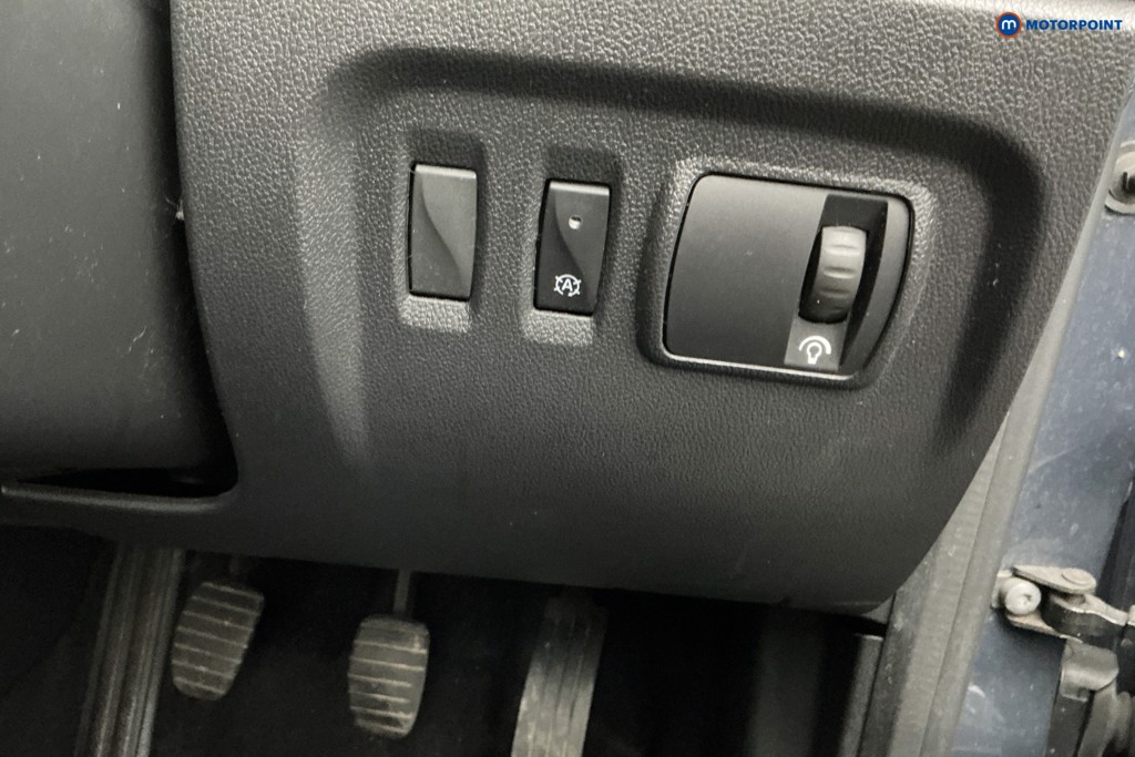 Used Renault Captur 2017 for sale - 76933782: Photo 29