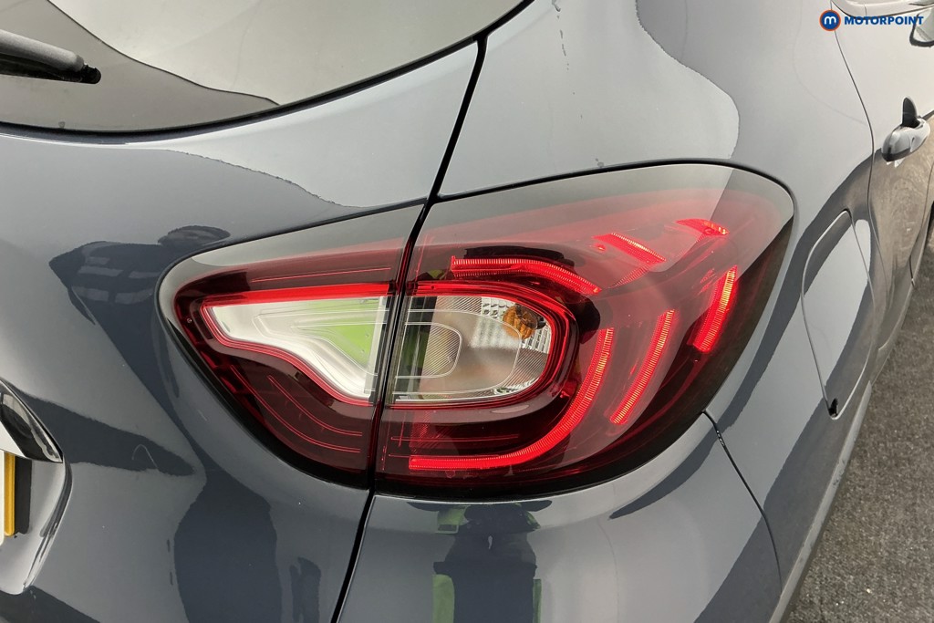 Used Renault Captur 2017 for sale - 76933782: Photo 39