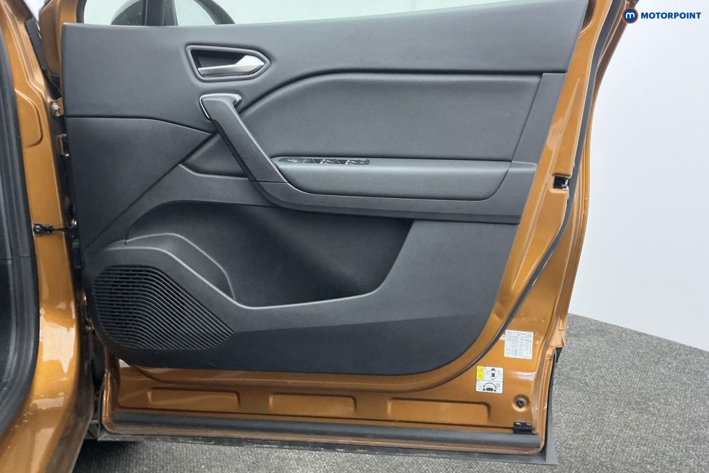 Used Renault Captur 2021 for sale - 77962511: Photo 34