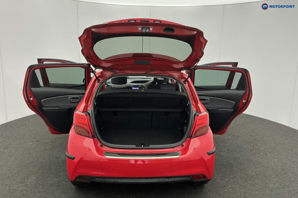 Used Toyota Yaris 2017 for sale - 77171190: Photo 11