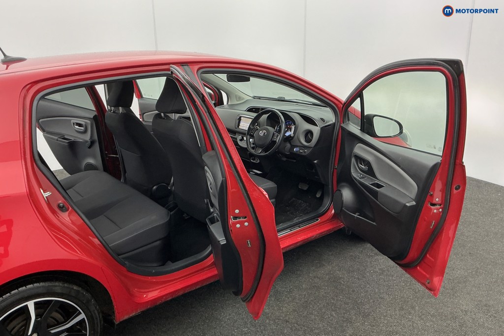 Used Toyota Yaris 2017 for sale - 77171190: Photo 15