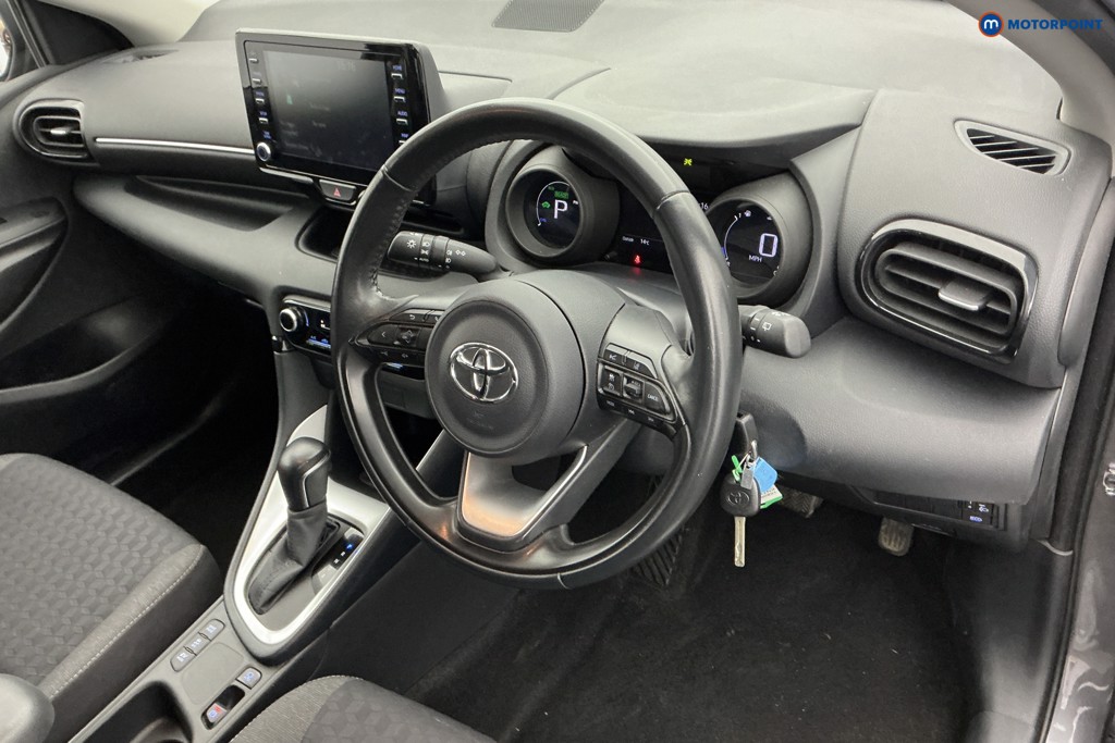 Used Toyota Yaris 2021 for sale - 76344950: Photo 15