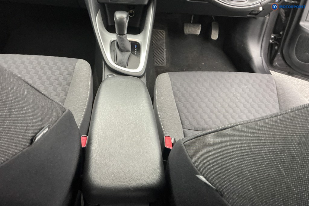 Used Toyota Yaris 2021 for sale - 76344950: Photo 19