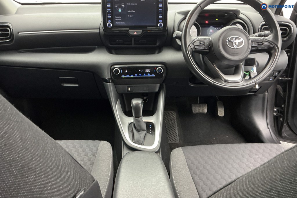 Used Toyota Yaris 2021 for sale - 76344950: Photo 20