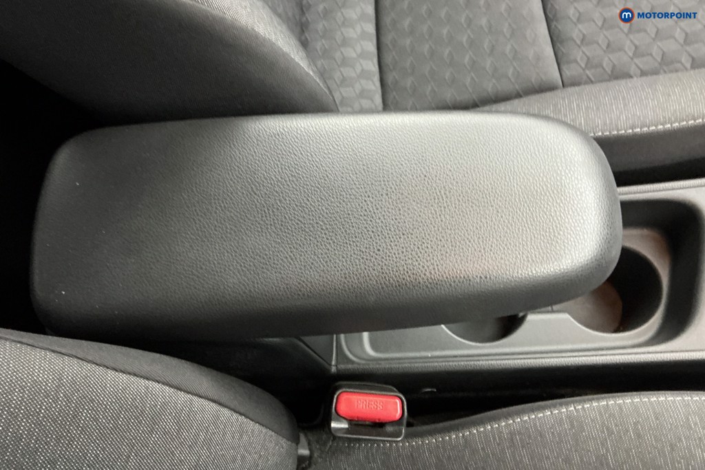 Used Toyota Yaris 2021 for sale - 76344950: Photo 21