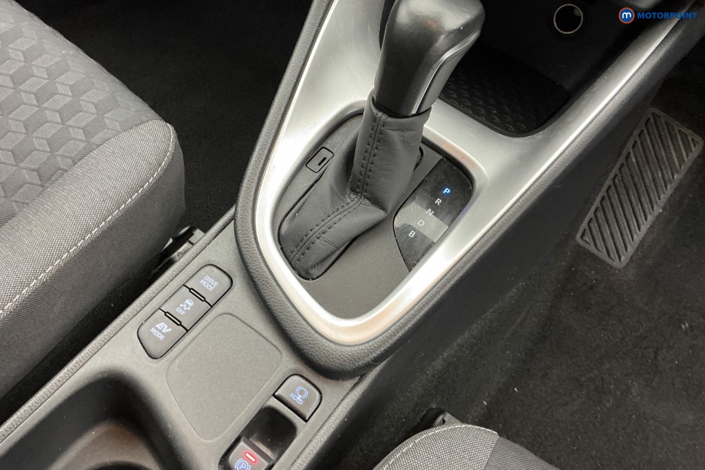 Used Toyota Yaris 2021 for sale - 76344950: Photo 23