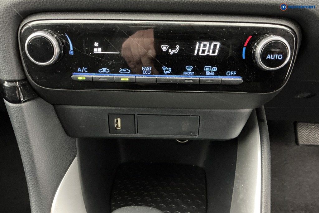 Used Toyota Yaris 2021 for sale - 76344950: Photo 25