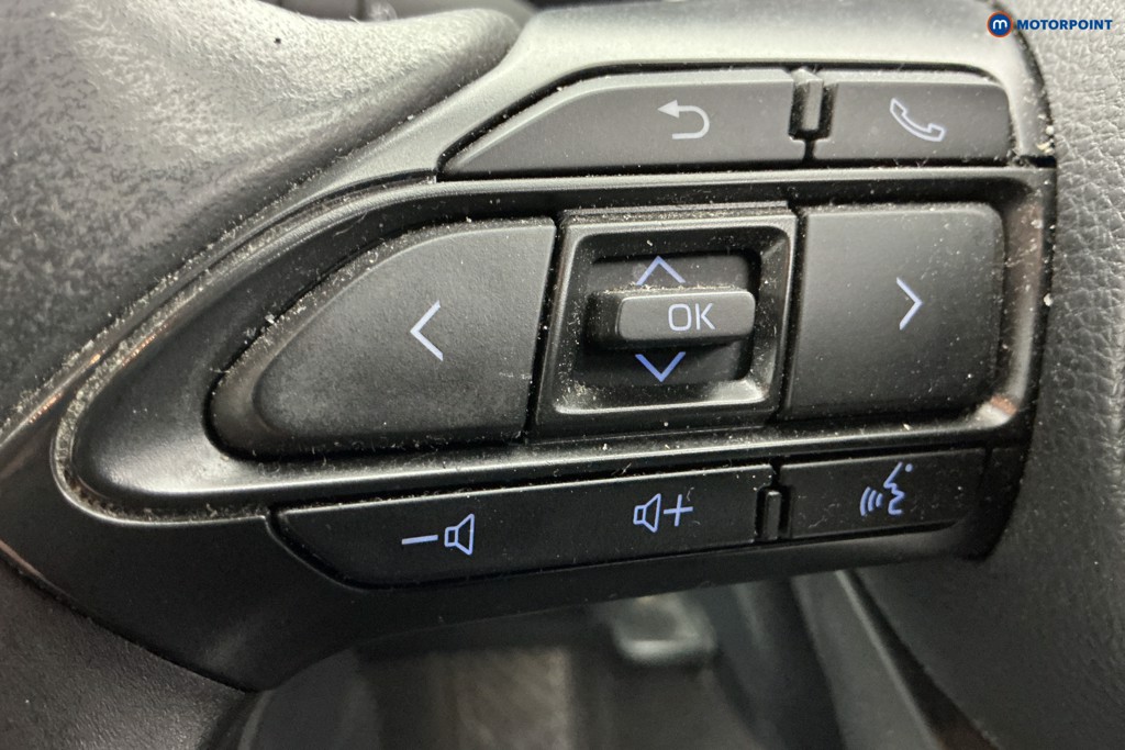 Used Toyota Yaris 2021 for sale - 76344950: Photo 27