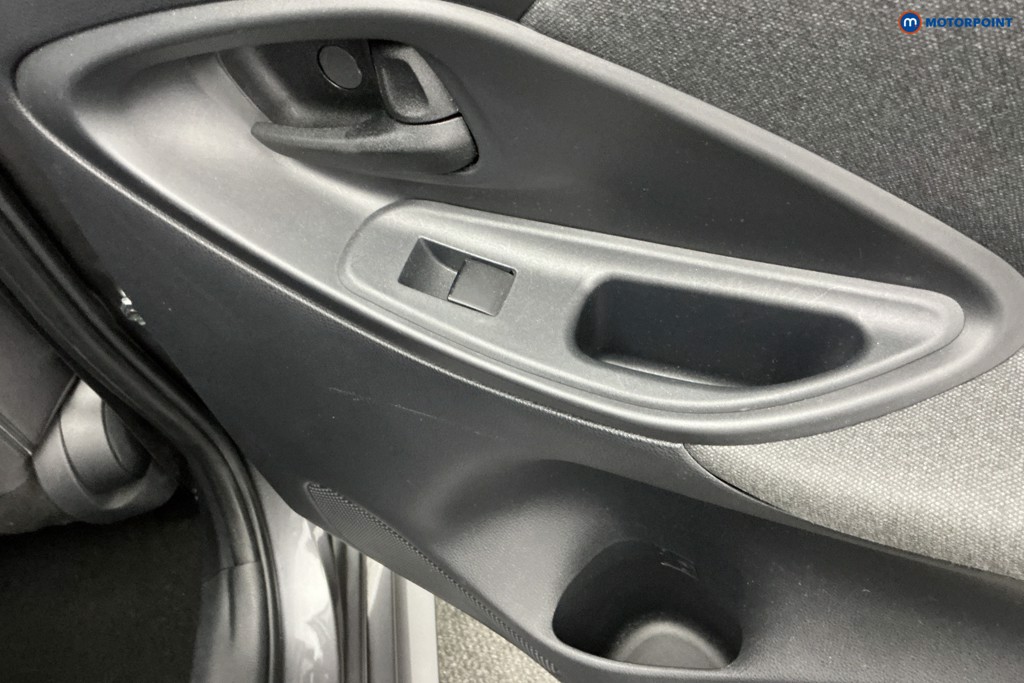 Used Toyota Yaris 2021 for sale - 76344950: Photo 33