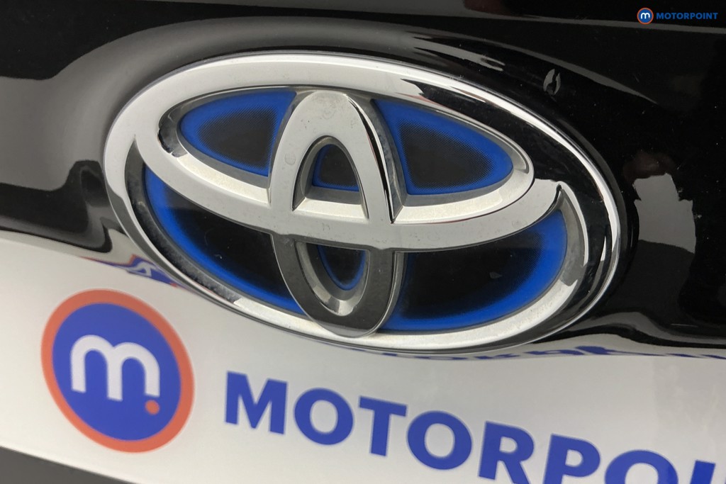Used Toyota Yaris 2021 for sale - 76344950: Photo 40