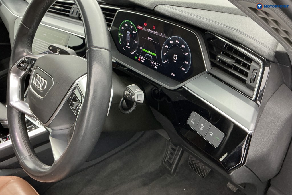 Used Audi e-tron 2020 for sale - 76352752: Photo 27