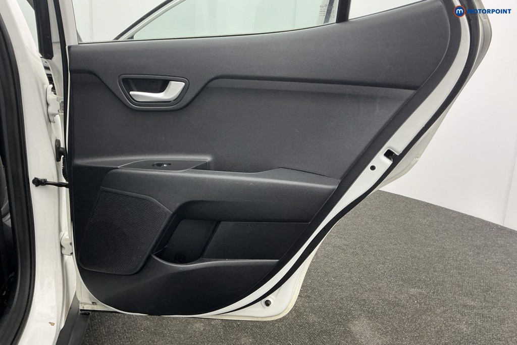 Used Kia Stonic 2021 for sale - 77741180: Photo 34