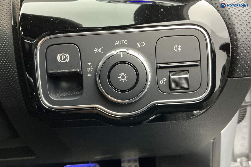 Used Mercedes-Benz A-Class 2019 for sale - 76949370: Photo 29