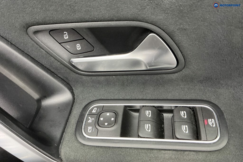 Used Mercedes-Benz A-Class 2019 for sale - 76949370: Photo 32