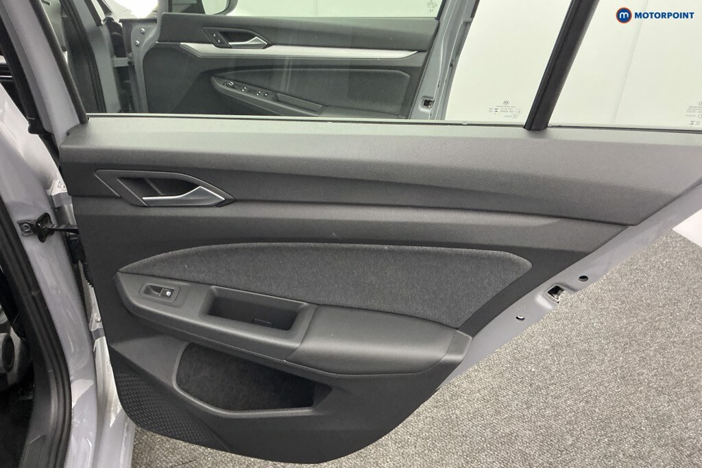 Used Volkswagen Golf 2023 for sale - 76616484: Photo 31